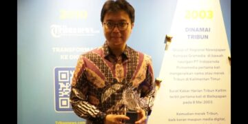 Guru Besar Fakultas Hukum Universitas Tarumanagara Dianugerahi Penghargaan Ace Of Change Education