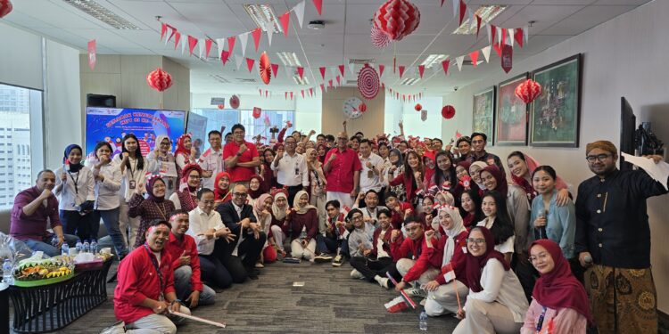 Mengenakan Pakaian Adat Nusantara, Perwira Pertamina Drilling Semarakkan HUT RI ke-79