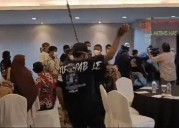 Aksi Brutal Sekelompok Orang di Acara Forum Tanah Air Cermin Kejahatan Demokrasi