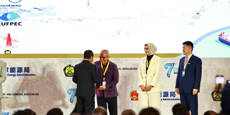 Plt Dirjen Migas Umumkan Pemenang Lelang WK Melati