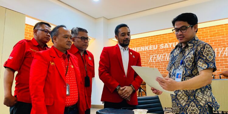 Waspada! Ada Liberalisasi Terselubung Dibalik Skema Sewa Jaringan Listrik di RUU EBET