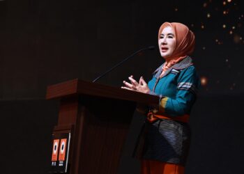 Bos Pertamina Diganjar Lifetime Achievement Awards