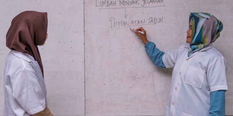 Ada Peran Guru di Balik Kesuksesan Para Engineer PHR