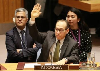 Pria Madura ini Pengin Jadi Dokter, Malah Keliling Dunia sebagai Dubes