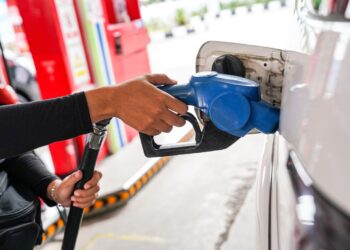 Ingin Dapat Diskon BBM Rp300/Liter? Begini Caranya!