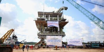 PHE ONWJ Kirim Topside Anjungan OOA, Berbobot 530 Metrik Ton