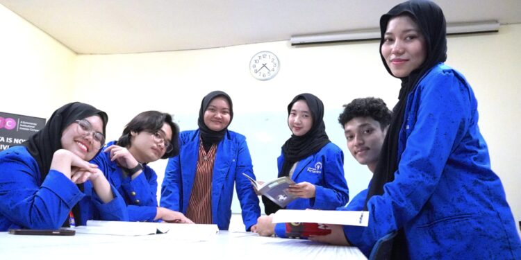 Perjuangan Aliyah & Afyan dari Riau Meraih Mimpi dengan Beasiswa di Jakarta