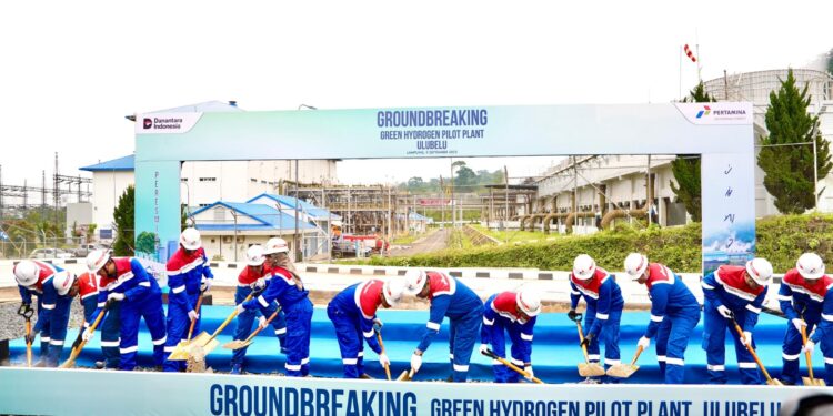 PGE Mulai Bangun Pilot Plant Green Hydrogen