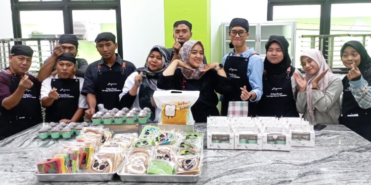 PDC Gelar Pelatihan Mengolah Bolu Kukus bagi Kaum Berkebutuhan Khusus