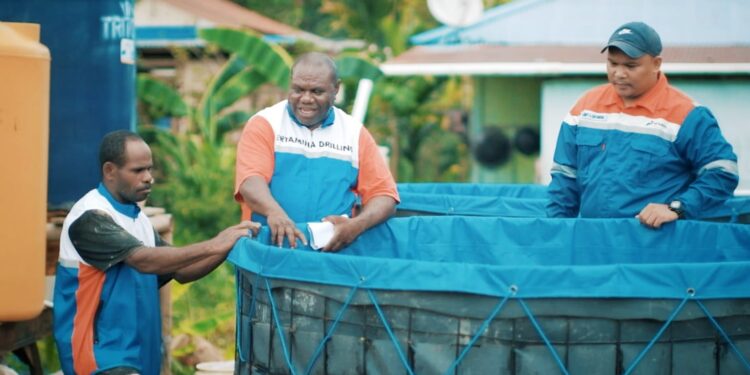 Pertamina Drilling Support Kemandirian Air Bersih Melalui Program Solar Water Treatment di Papua Barat Daya