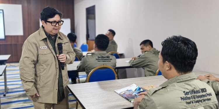 PDC Selenggarakan Pelatihan dan Sertifikasi Profesi BNSP untuk Karyawan FLS