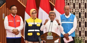 Menteri ESDM Minta Pertamina Jaga Ketersediaan BBM Selama Nataru