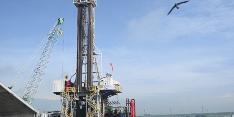 Hari Pertama Tahun Baru, Bos Pertamina Drilling Sambangi Rig di Sumur Darajingga