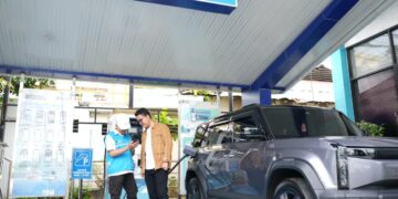 PLN Mobile Permudah Pengguna Mobil Listrik dengan Fitur Baru AntreEV