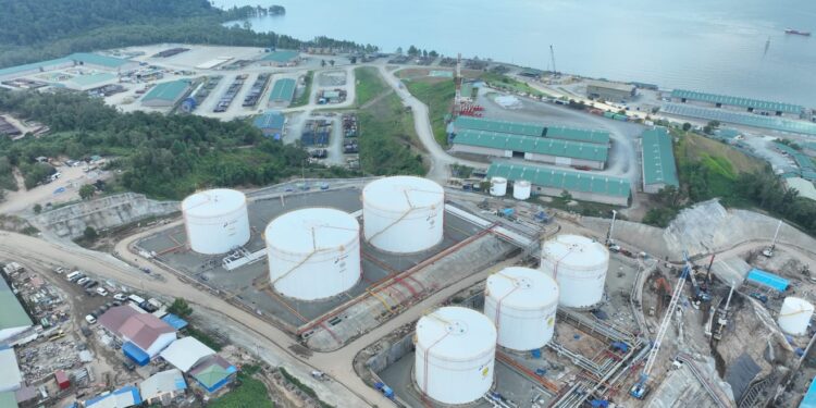 Mengenal “Jeroan” Kilang Minyak Terbesar di Nusantara