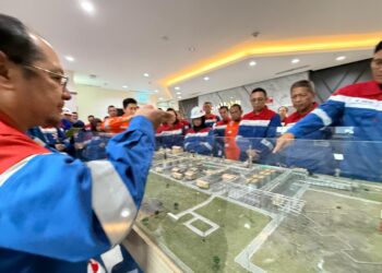 Dewan Komisaris Pertamina Tinjau Blok Cepu