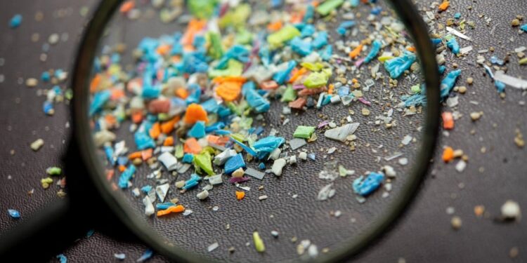 Waspada! Mikroplastik Ditemukan di Jalur Utama Arus Lintas Indonesia