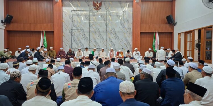 Kota Bekasi Mulai Gerakan Subuh Berjemaah dari PP Mahasina