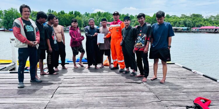 Alhamdulillah! Tujuh Nelayan Berhasil Selamat Setelah Terombang-ambing Dua Hari di Selat Makassar 