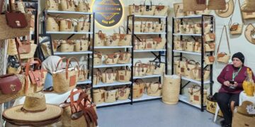 Dubes Indonesia untuk Tunisia Sambangi Pameran Kerajinan Tradisional Tunisia