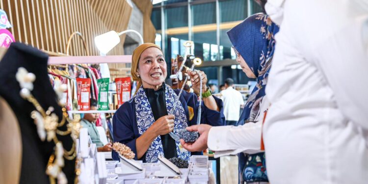 Semangat Kartini di Lobi Grha Pertamina