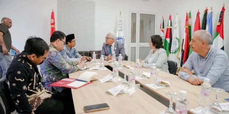 Diplomasi Pendidikan Ala Dubes Zuhairi di Universitas Sousse