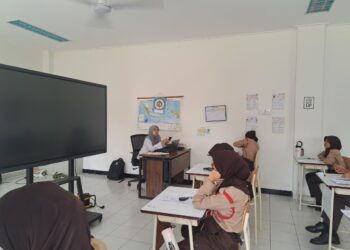 Kegiatan belajar mengajar di SRMP 6 Jakarta pada Rabu (10/6/2026). Foto foto: Sofyan Badrie