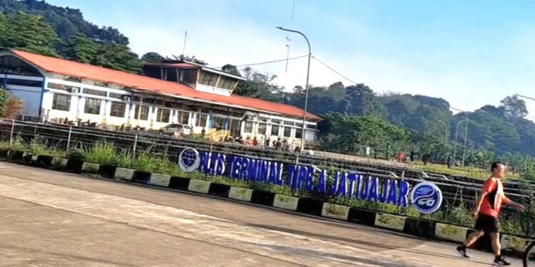 Energi Surya Terminal Jatijajar Depok, Simpul Transportasi Hijau di Tengah Transisi Energi