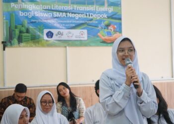 UPER Sosialisasikan Transisi Energi ke Pelajar SMAN 1 Depok