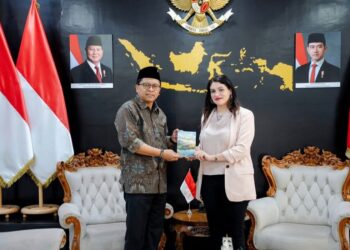 Kado Ultah Kemerdekaan RI ke-81, Kedubes RI untuk Tunisia Terbitkan Buku Terbaru tentang Indonesia