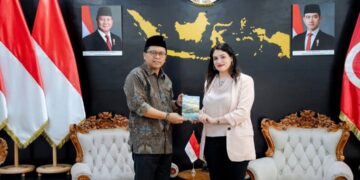 Kado Ultah Kemerdekaan RI ke-81, Kedubes RI untuk Tunisia Terbitkan Buku Terbaru tentang Indonesia