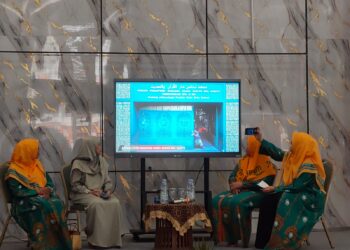 Pengasuh Pesantren Perempuan dari Brebes Studi Banding ke PP Mahasina