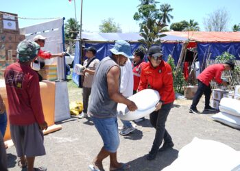 Sinergi SP PLN dan YBM PLN Ulurkan Bantuan bagi Warga Terdampak Bencana