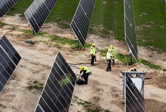 Menguji Komitmen Pemerintah dalam Mengimplementasikan Energi Bersih
