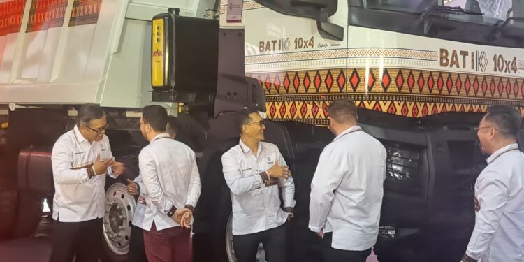 Renault Trucks Luncurkan Armada BATIK untuk Pertambangan di Indonesia