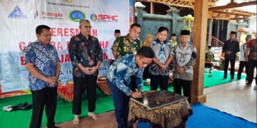 SPHC Resmikan Pembangunan Gapura Pesarean Eyang Jati Kusumo di Janjang