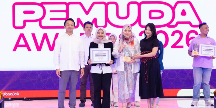 Tiga Srikandi UPER Sabet Juara 1 Lewat Strategi Komunikasi Krisis