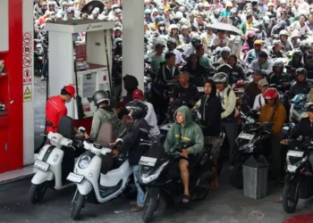 Instruksi Menko Hiltrans pada Pertamina Soal Antrean Kendaraan di SPBU
