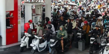 Instruksi Menko Hiltrans pada Pertamina Soal Antrean Kendaraan di SPBU